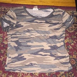 Camouflage crop top